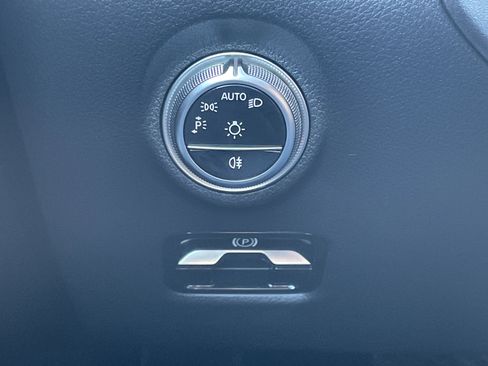 New 2026 Mercedes-Benz C 300 Sedan image 23