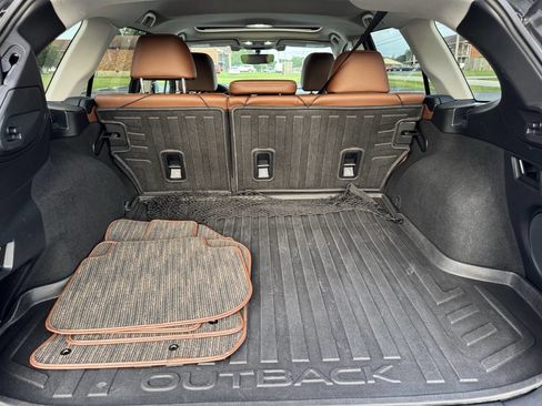 Used 2018 Subaru Outback 3.6R Touring w/ Popular Package #3 image 21