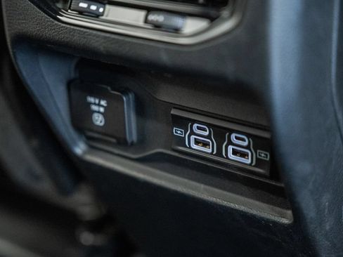 Certified 2023 Jeep Grand Cherokee Laredo w/ Luxury Tech Group I AWD/4WD image 32