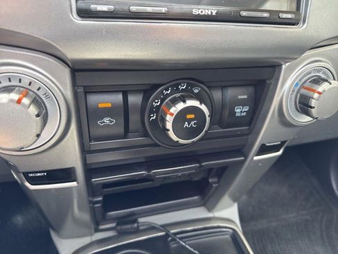 Used 2011 Toyota 4Runner SR5 w/ Premium Pkg w/Leather RWD image 25