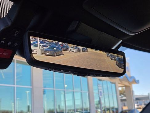 Used 2025 Toyota Tundra Platinum image 36