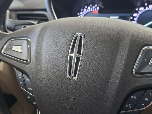 Used 2019 Lincoln MKC Reserve w/ MKC Climate Package FWD image 20