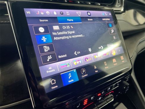 Used 2023 Jeep Grand Cherokee Overland w/ Adv Protech Group III image 13