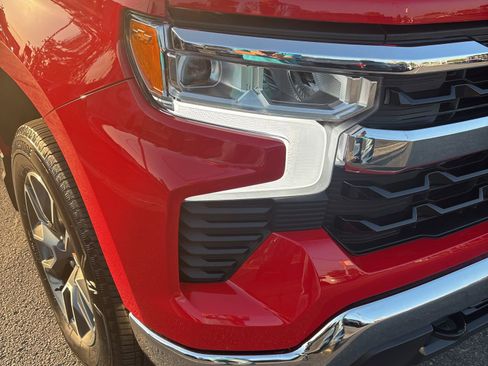 Used 2025 Chevrolet Silverado 1500 LT image 16