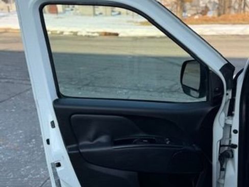 Used 2020 RAM ProMaster City Tradesman image 14