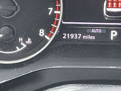 Used 2024 Nissan Pathfinder SV image 24