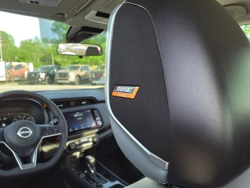 Used 2023 Nissan Kicks SR w/ SR Premium Package FWD image 10
