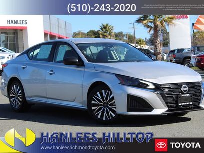 Used 2024 Nissan Altima 2.5 SV