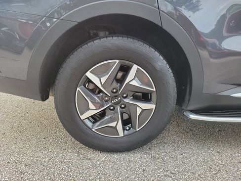 Used 2022 Kia Sorento S FWD image 7