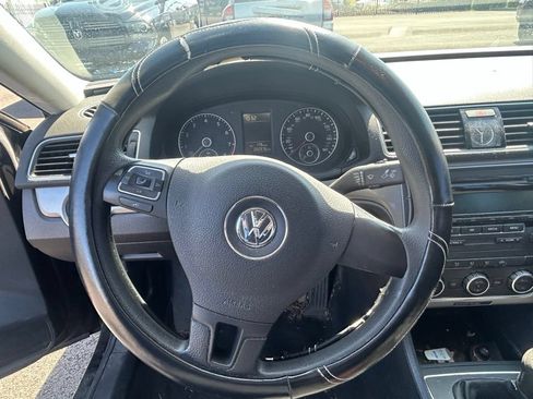 Used 2012 Volkswagen Passat 2.5 S FWD image 13
