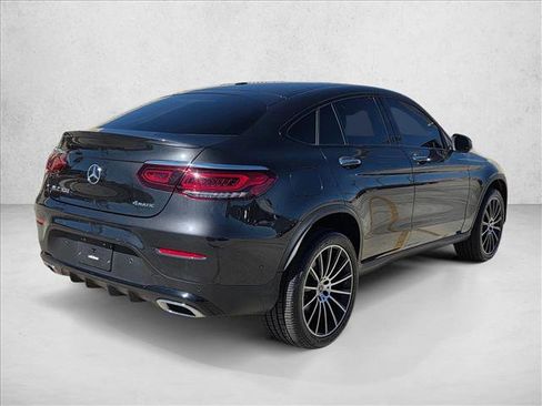 Used 2023 Mercedes-Benz GLC 300 4MATIC Coupe image 5