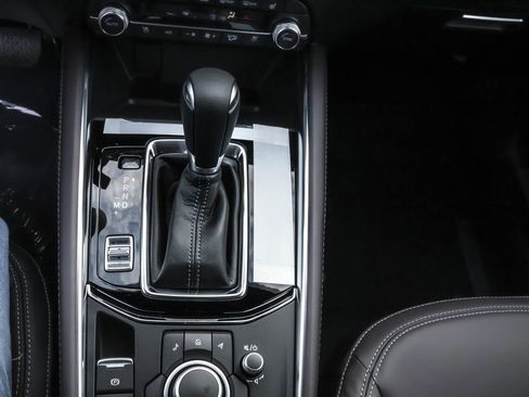 New 2025 MAZDA CX-5 Signature image 30