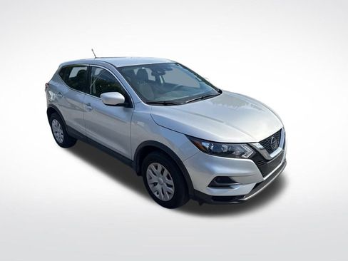 Used 2020 Nissan Rogue Sport S image 3