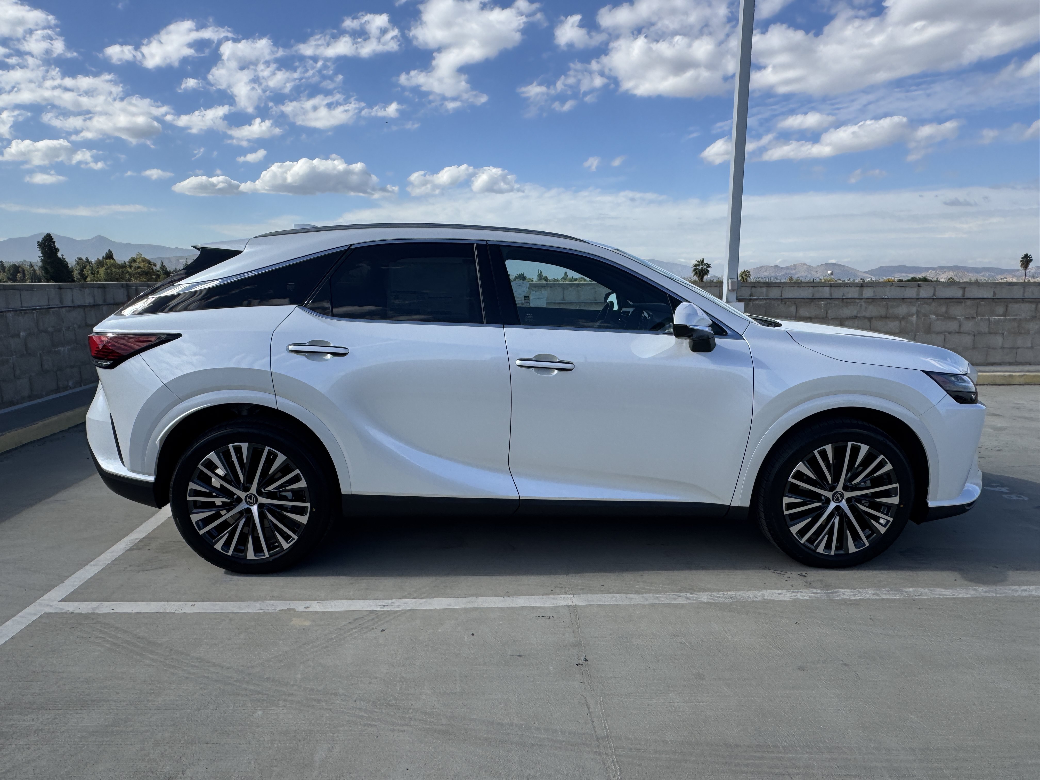 New 2026 Lexus RX 350 FWD image 12