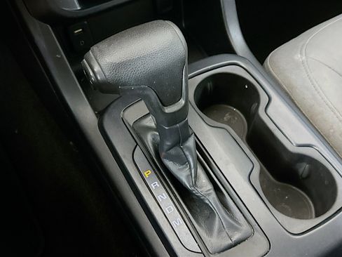 Used 2015 Chevrolet Colorado W/T w/ WT Convenience Package image 23