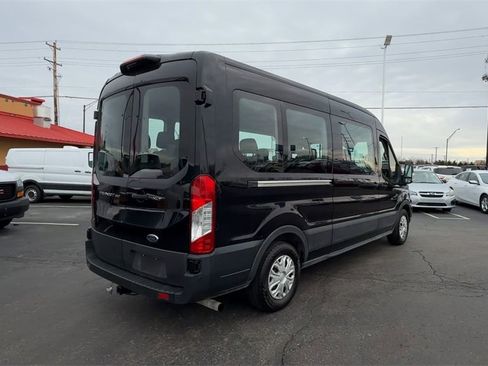 Used 2022 Ford Transit 350 XLT image 8
