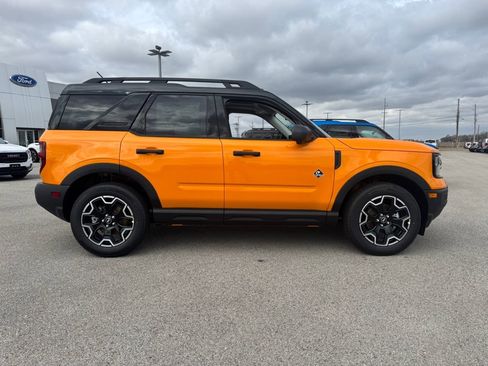 New 2026 Ford Bronco Sport Outer Banks w/ Outer Banks Tech Package+ AWD/4WD image 8
