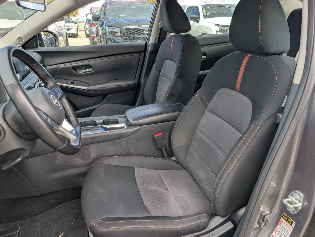 Used 2025 Nissan Sentra SR FWD image 26