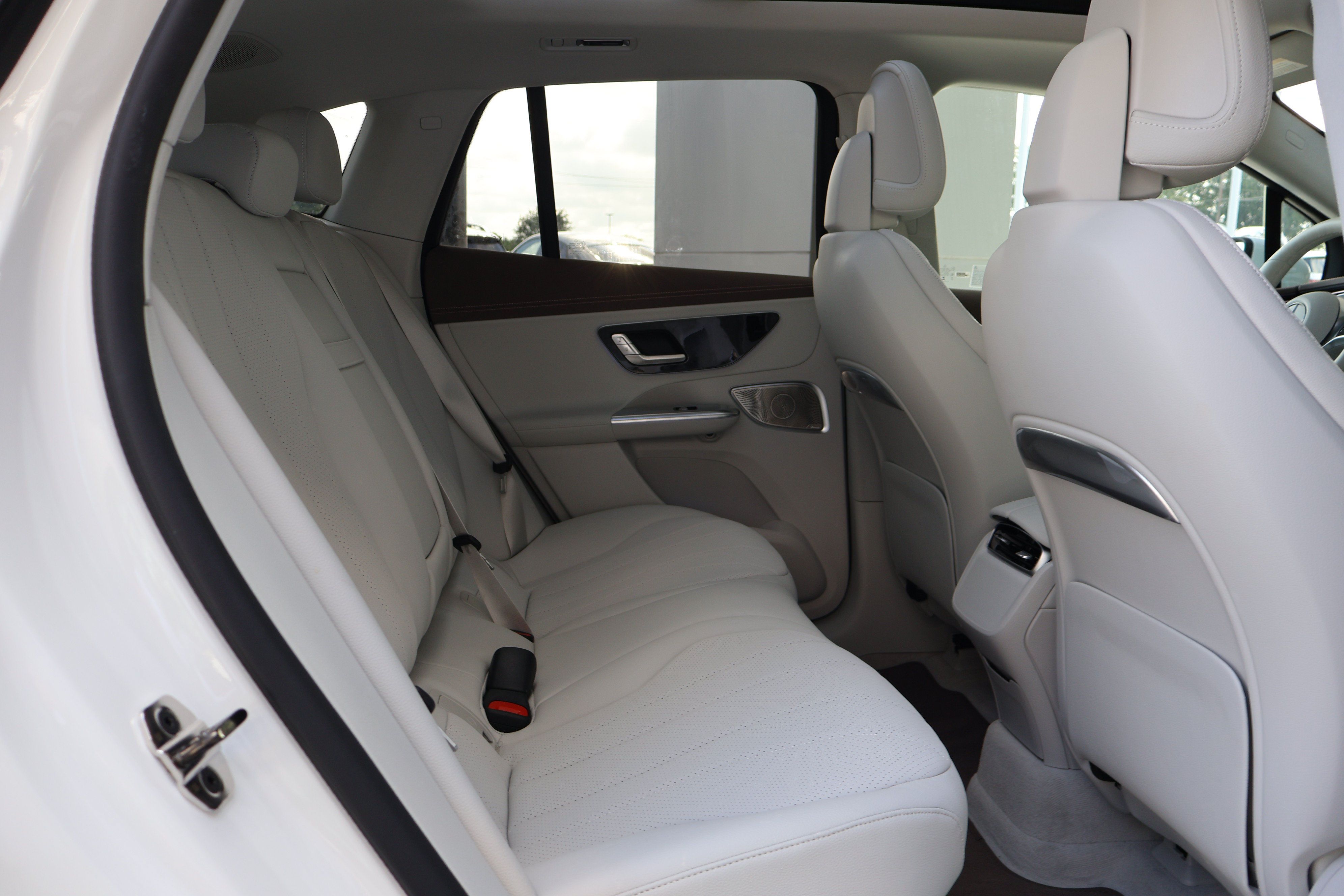Certified 2025 Mercedes-Benz EQE 350+ 4MATIC SUV image 27