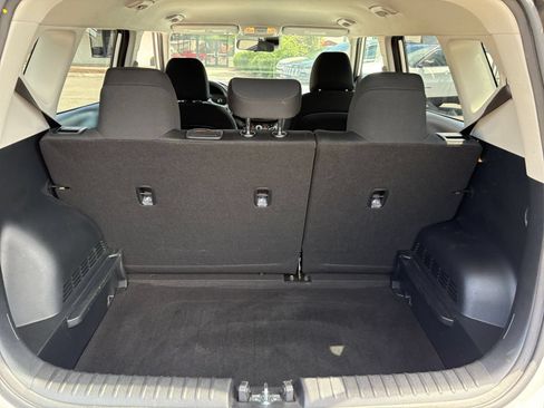 Used 2025 Kia Soul LX w/ LX Technology Package FWD image 29