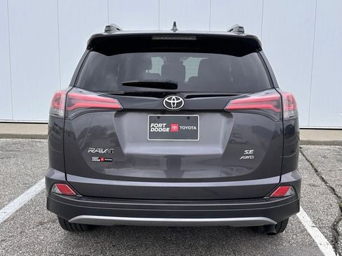 Used 2018 Toyota RAV4 SE w/ Power Extra Value Package AWD/4WD image 4