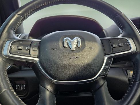 Used 2023 RAM 1500 Laramie image 24