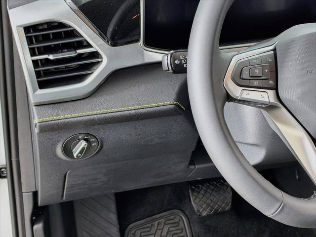New 2027 Volkswagen Taos Sport AWD/4WD image 10
