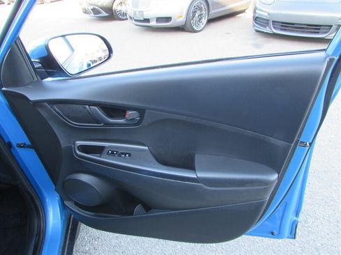 Used 2019 Hyundai Kona SE AWD/4WD image 30