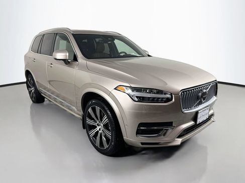 Used 2024 Volvo XC90 T8 Plus w/ Protection Package Premier AWD/4WD image 7