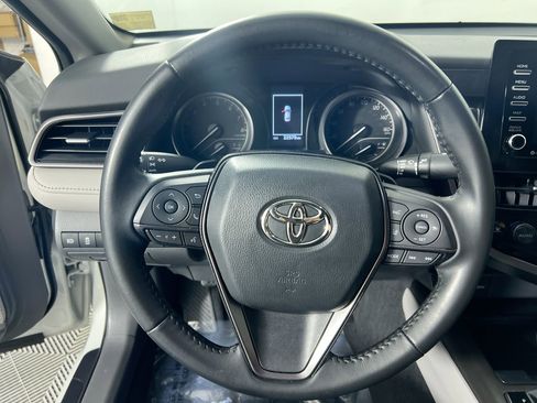 Used 2023 Toyota Camry SE image 15