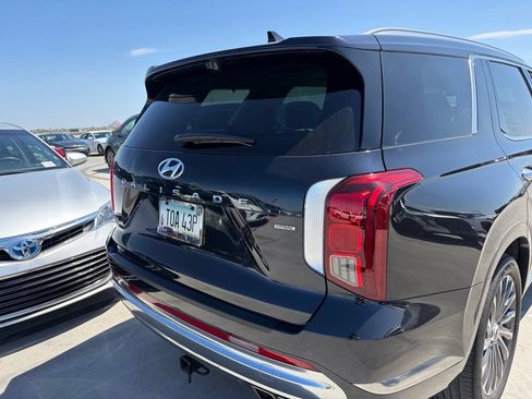 Used 2023 Hyundai Palisade Calligraphy w/ Cargo Package AWD/4WD image 4