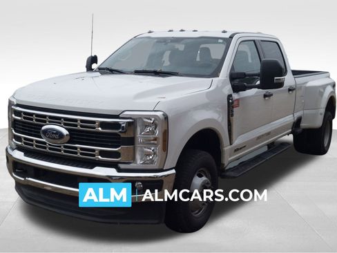 Used 2025 Ford F350 XLT image 1