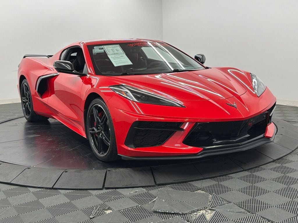 Used 2021 Chevrolet Corvette Stingray Premium Cpe w/ Z51 Performance Package RWD image 8