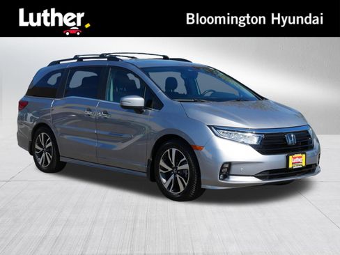 Used 2023 Honda Odyssey Touring image 1