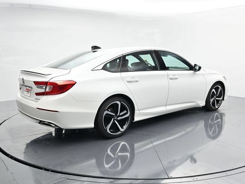 Used 2022 Honda Accord Sport image 8