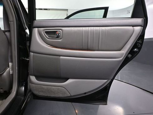 Used 2002 Toyota Avalon XL image 38