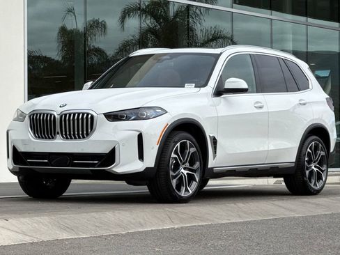 New 2026 BMW X5 sDrive40i w/ Climate Comfort Package image 7