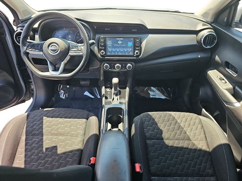 Used 2023 Nissan Kicks SV FWD image 10