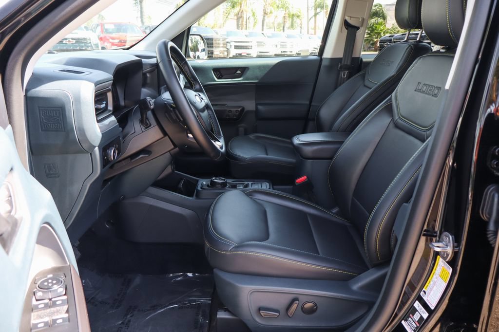 Used 2025 Ford Maverick Lobo AWD/4WD image 21