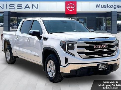 Used 2024 GMC Sierra 1500 SLE RWD image 1