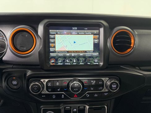 Used 2021 Jeep Gladiator Mojave AWD/4WD image 26