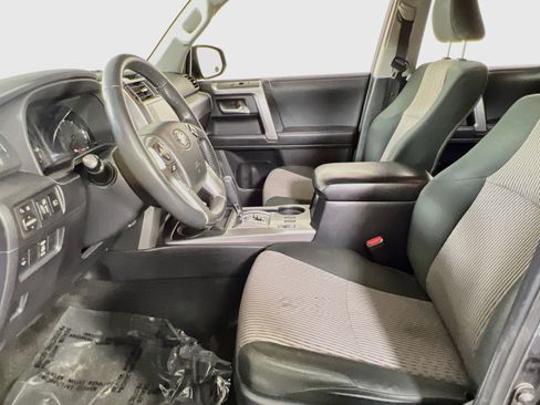 Used 2021 Toyota 4Runner SR5 AWD/4WD image 19