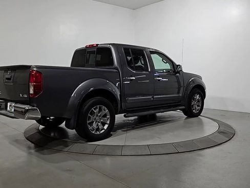 Used 2019 Nissan Frontier SL AWD/4WD image 5
