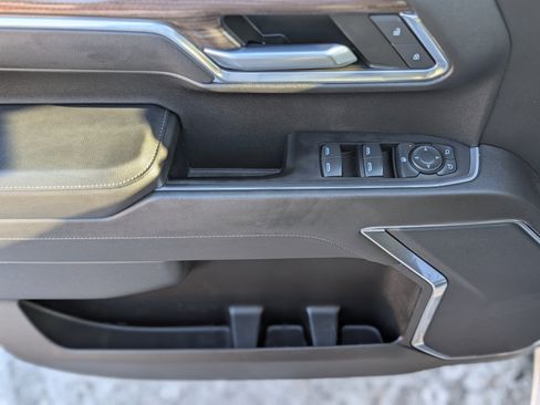 Used 2022 Chevrolet Silverado 1500 LT Trail Boss w/ Protection Package image 27