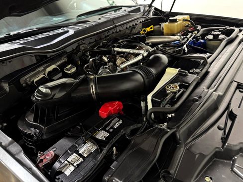 Used 2019 Ford F250 XLT w/ XLT Premium Package image 51