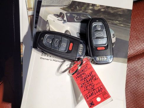 Used 2011 Audi S5 Prestige image 40