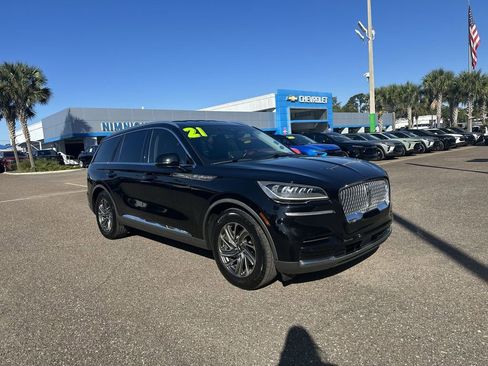 Used 2021 Lincoln Aviator 2WD w/ Class IV Trailer Tow Package image 10