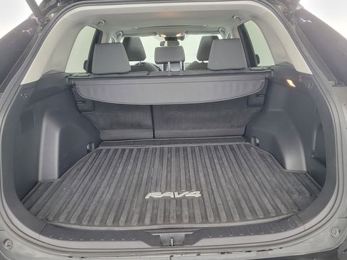 Certified 2021 Toyota RAV4 XLE w/ Convenience Package image 30