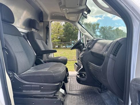 Used 2017 RAM ProMaster 2500 w/ Interior Convenience Group FWD image 10