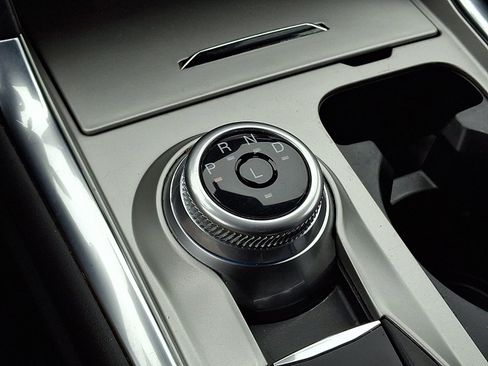 Used 2023 Ford Explorer XLT w/ Equipment Group 202A image 14